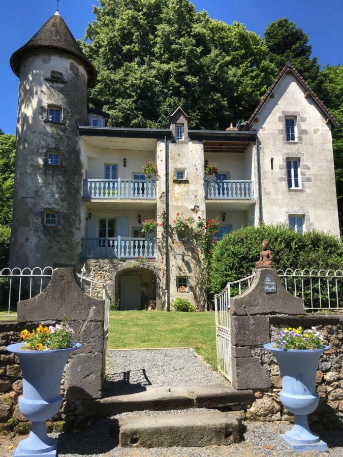 Gites Le Vieux Vinzelles Volvic Exterior photo